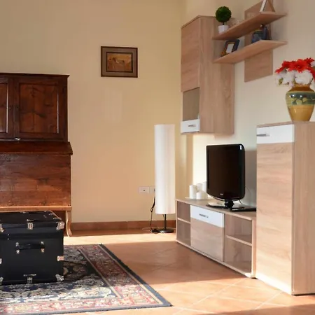 Elegante Ed Economico A Lejlighed