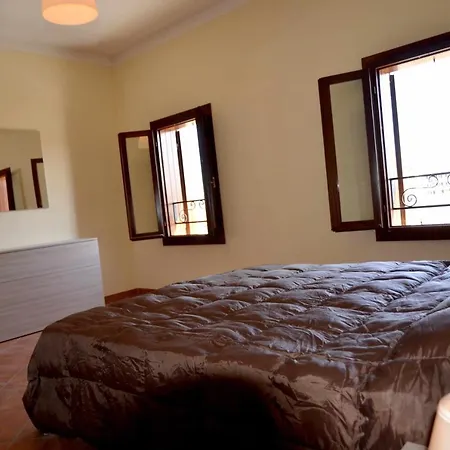 Elegante Ed Economico A