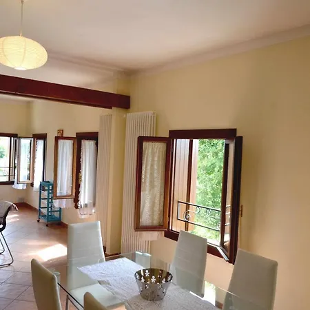 Elegante Ed Economico A Apartament *
